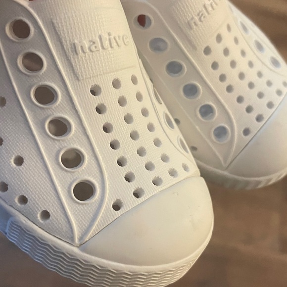 Native Jefferson white Toddler Shoes Size 4 - Picture 8 of 8